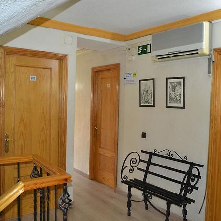 Hostal Don Juan I Alcala de Henares Exterior photo